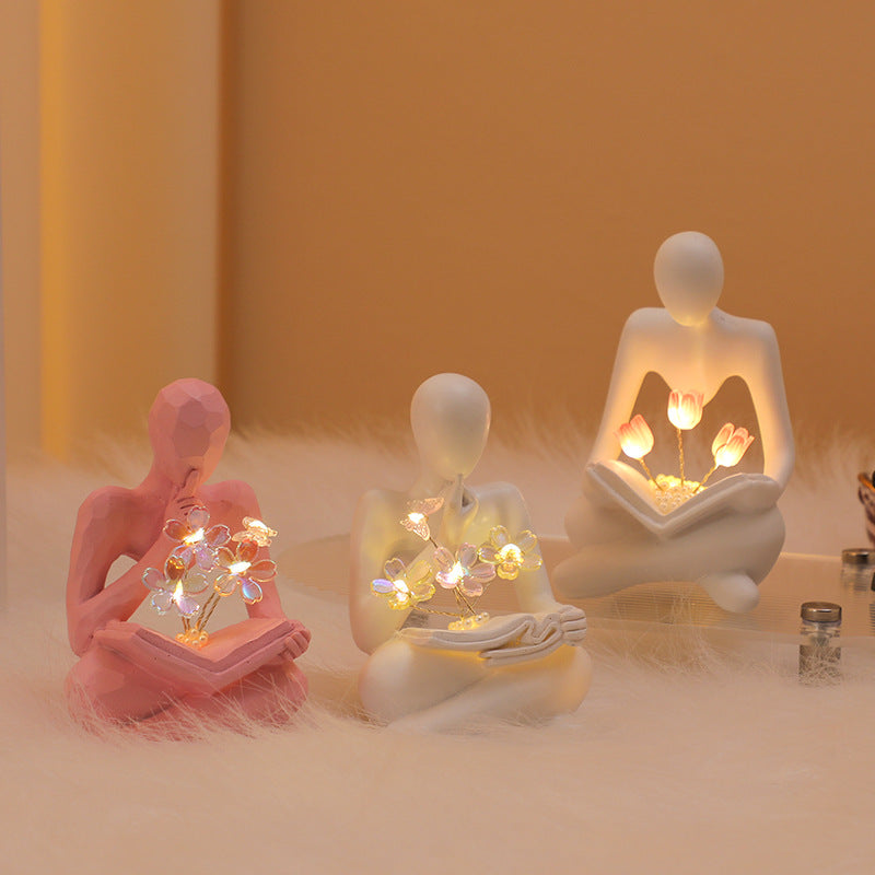 Kleine Nachtlampe „Golden Thinker“